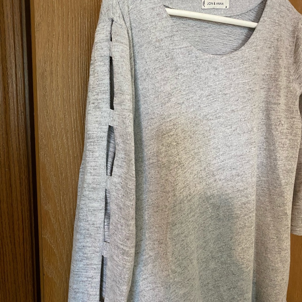 Boxy Sweater - Picture 2 of 2
